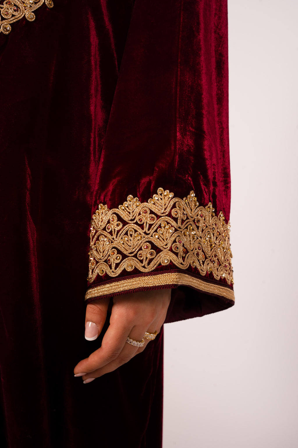 Abaya Scarlet